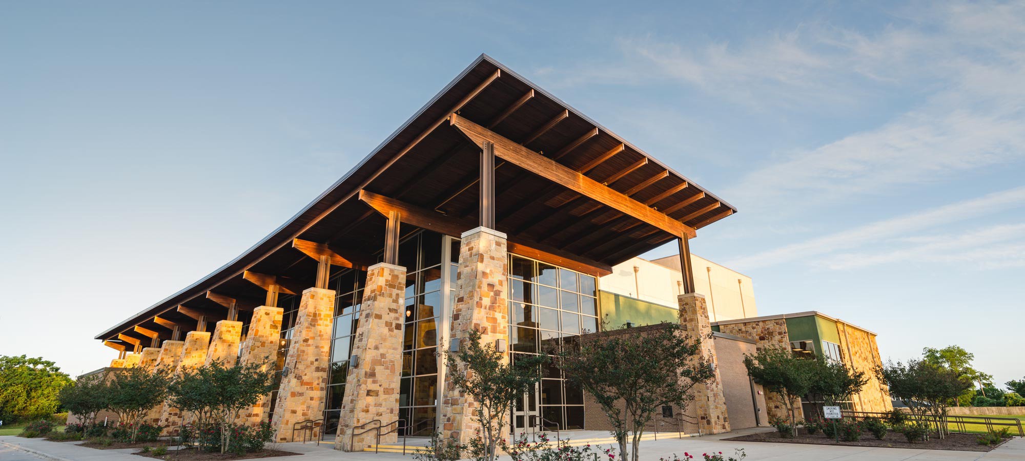 Lueders & Texas Limestone & Sandstone Thin Stone Veneer Salado